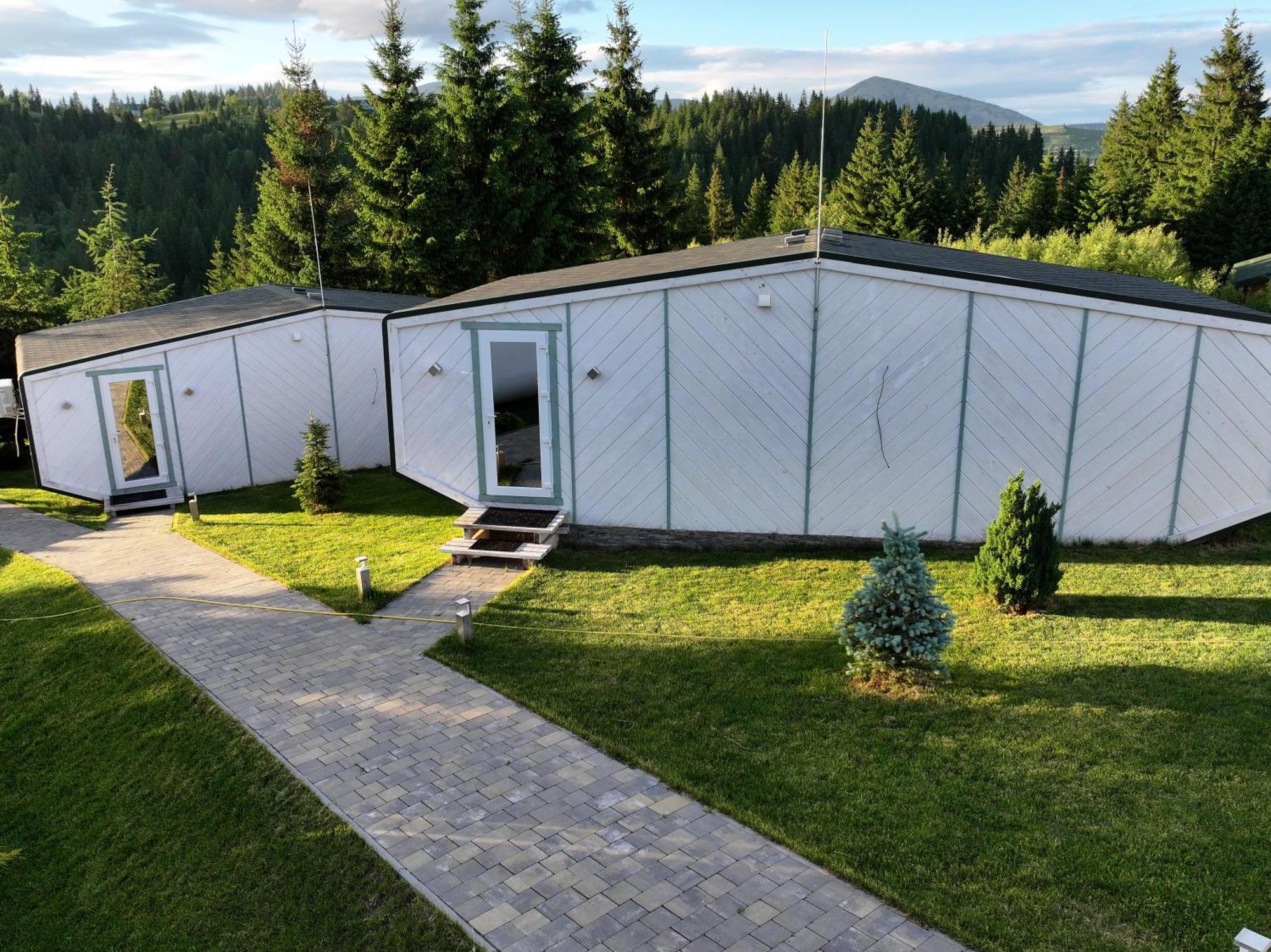 Space Place Yablunytsya Esterno foto