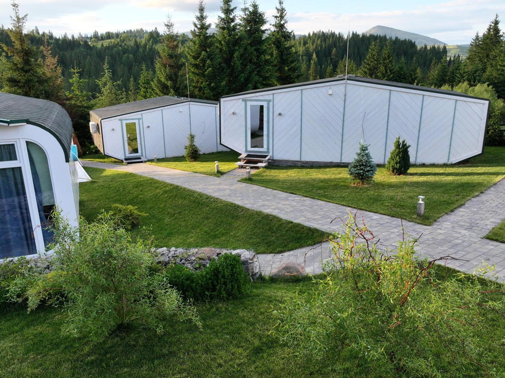 Space Place Yablunytsya Esterno foto